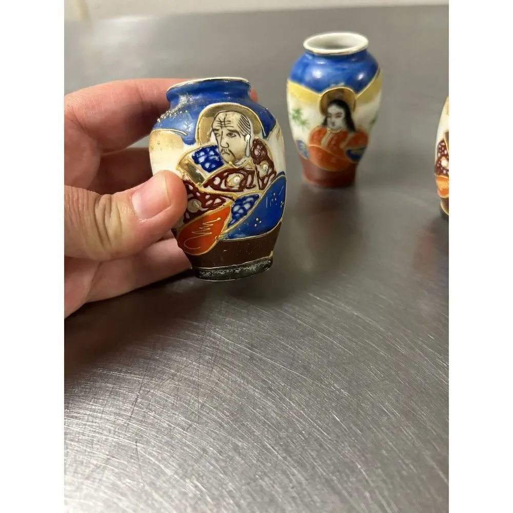 Mini Vase Bundle MADE IN OCCUPIED JAPAN Hand Painted Porcelain ￼Moriage